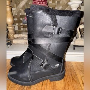 Totes women's Black Deidre Winter Boots  size 6. NWOT